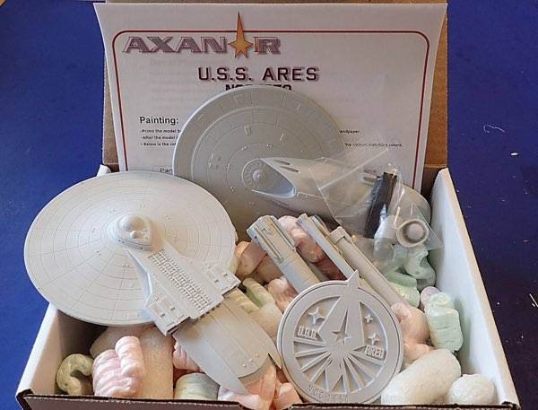 Kit Review: Starcraft's 1/1000 scale USS Aries